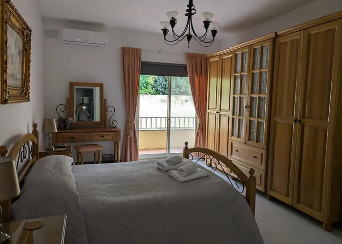 Unique Mellieha Views, Sea Breeze