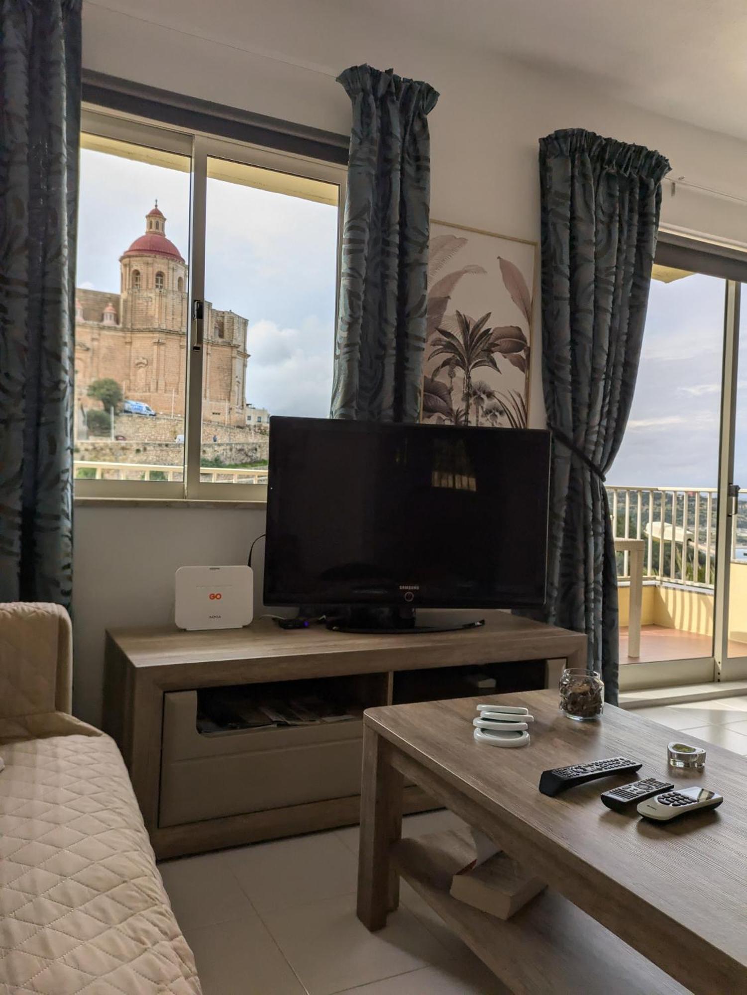 Apartment Unique Views, Sea Breeze Mellieha